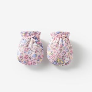 麗嬰房經典學院滿版花木馬手套